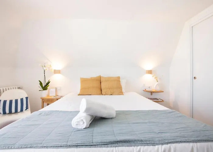 Far Out Habitación en casa particular