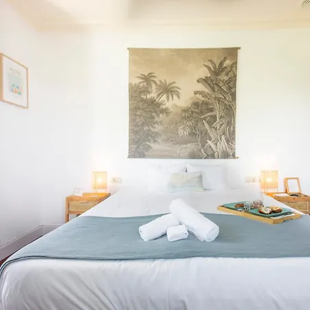 Δωμάτια σε οικογενειακή κατοικία Far Out *