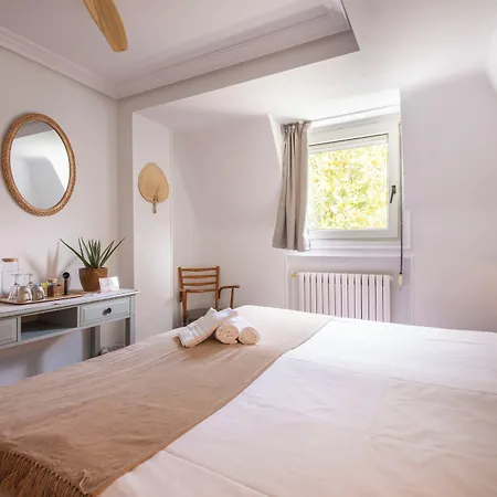 Δωμάτια σε οικογενειακή κατοικία Far Out *