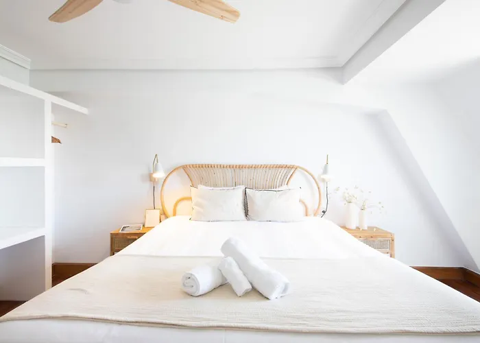 홈스테이 Far Out