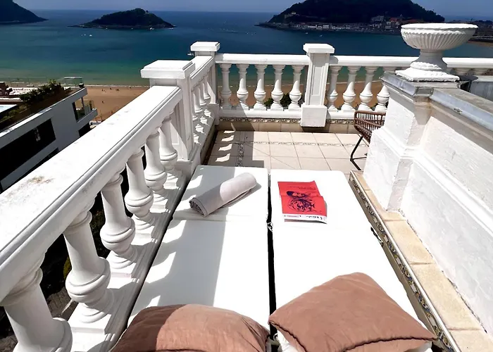 Far Out * サン・セバスティアン