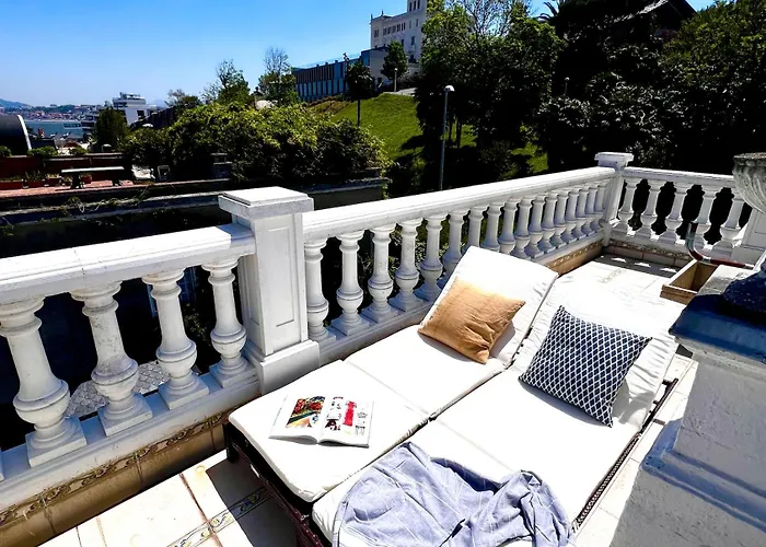 Far Out 홈스테이 *