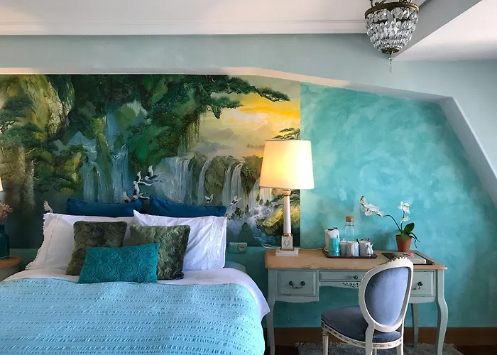 Far Out 홈스테이 *