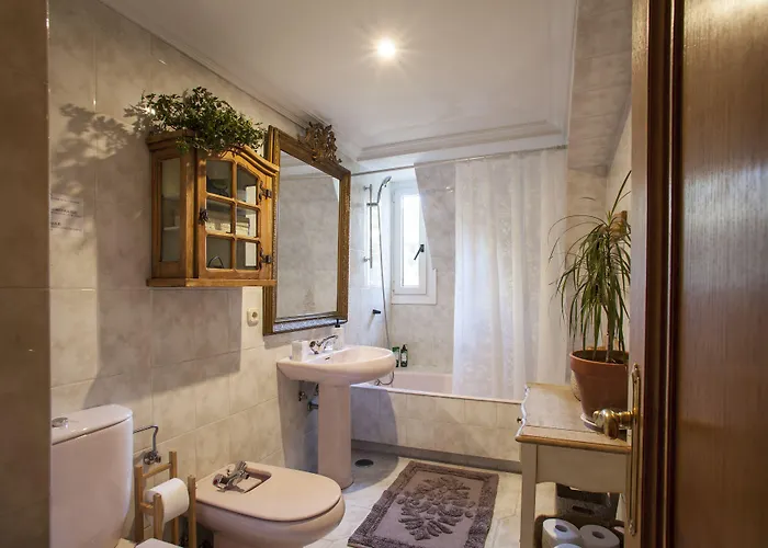 Far Out * サン・セバスティアン