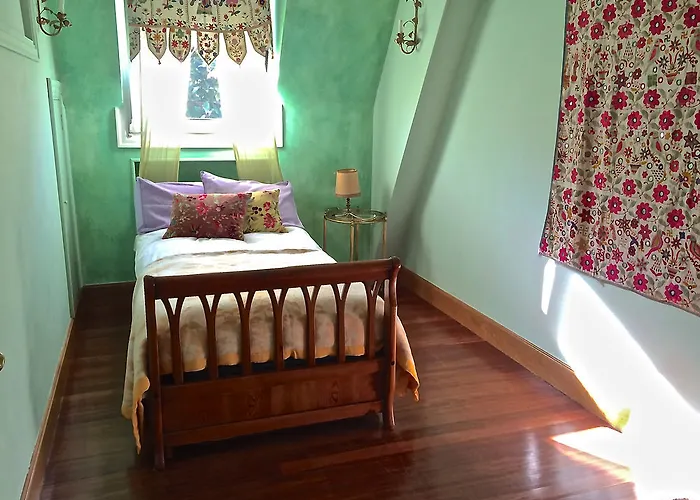 Far Out * サン・セバスティアン