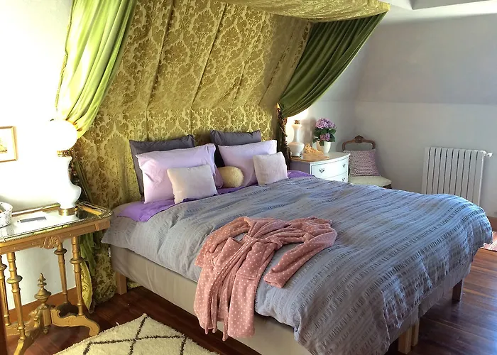 Far Out ホームステイ *