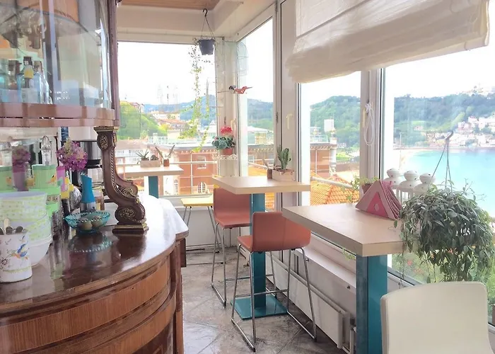 Far Out サン・セバスティアン